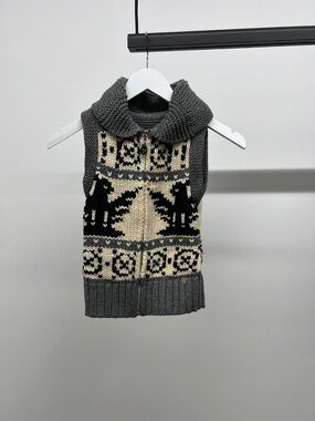 TNA Gray and Cream Knit Sleeveless Zip Sweater Vest